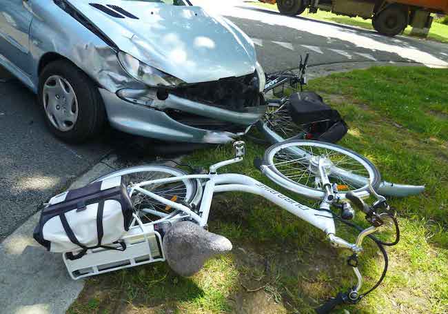 Car and bicycle involved in an accident