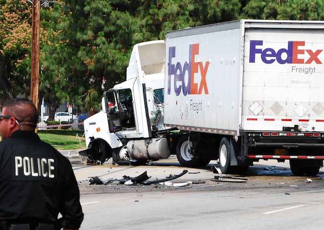 Fedex truck crashed, Dallas truck accident lawyer